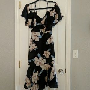 NWT Lulu's floral midi dress black